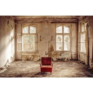 Glasschilderij Chair In Empty Room 120x80 cm
